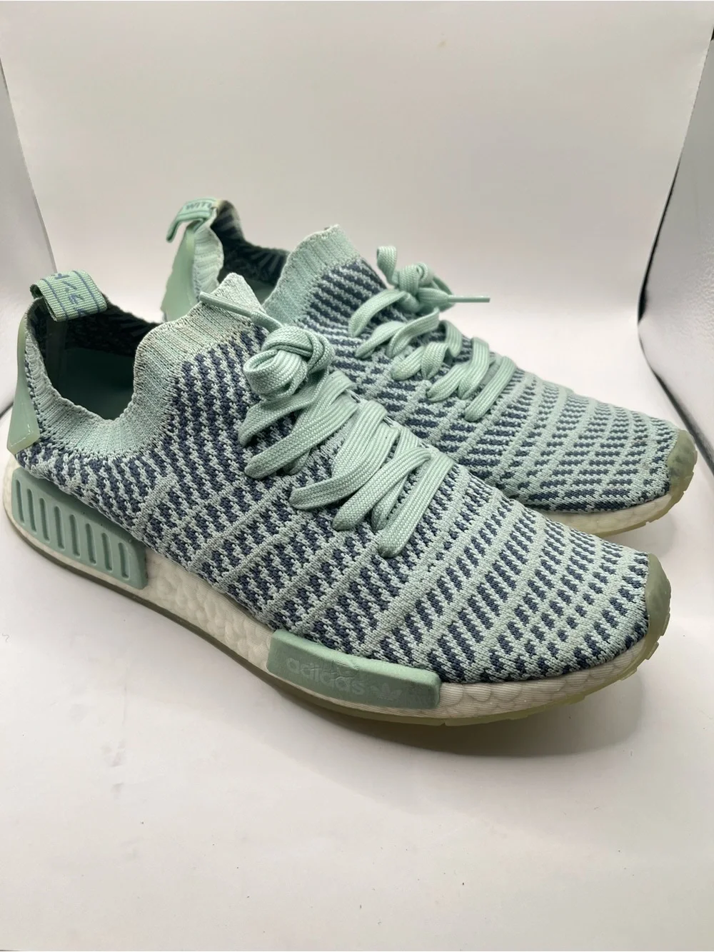 adidas Men's 10 NMD R1 Primeknit Mint Green & Blue Sneakers